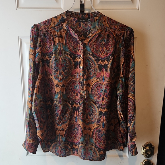 Apt. 9 Tops - Apt. 9 Brown Paisley Long-sleeved Blouse Size 2X